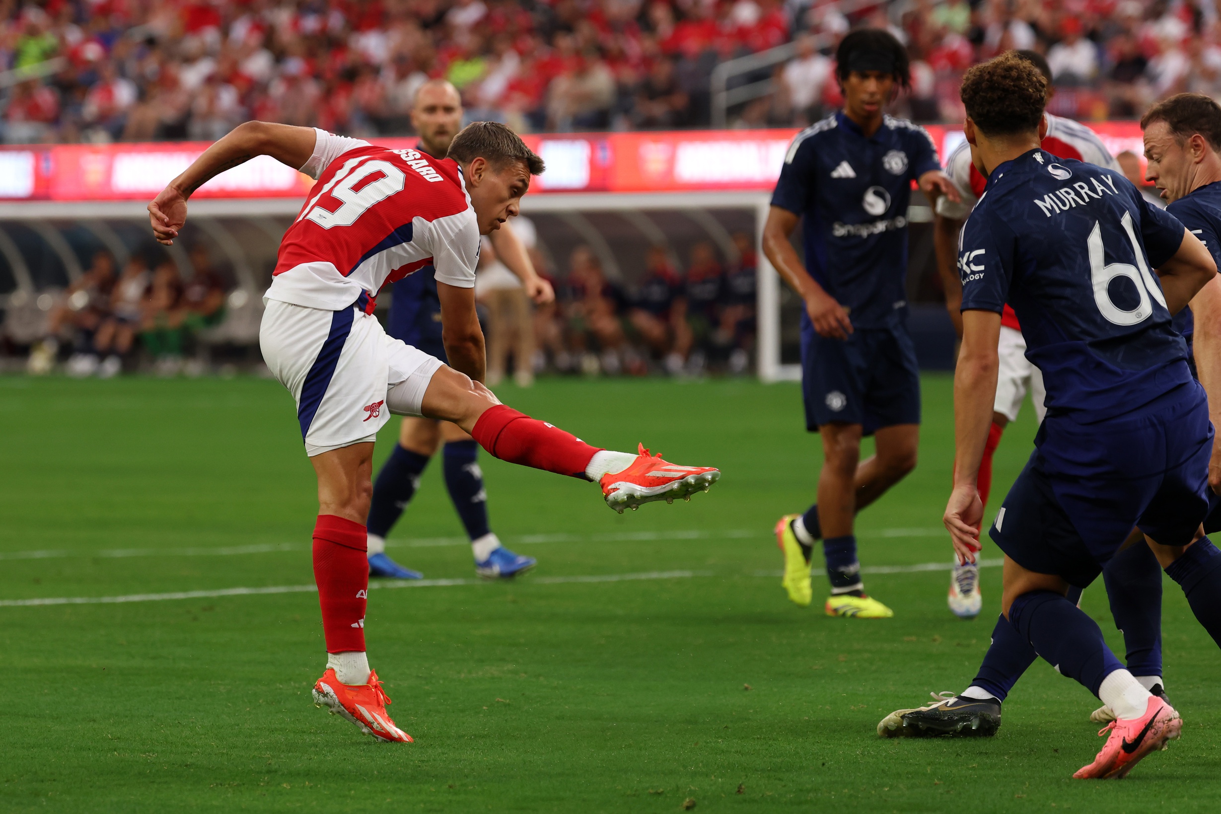 Leandro Trossard Arsenal