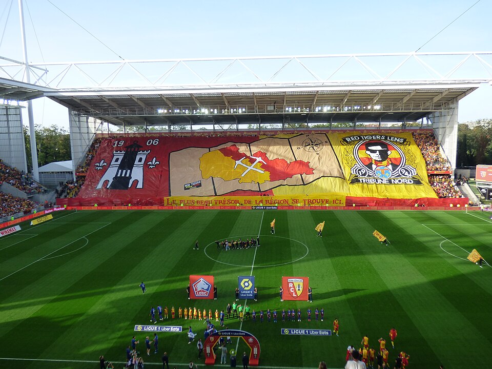 Lens